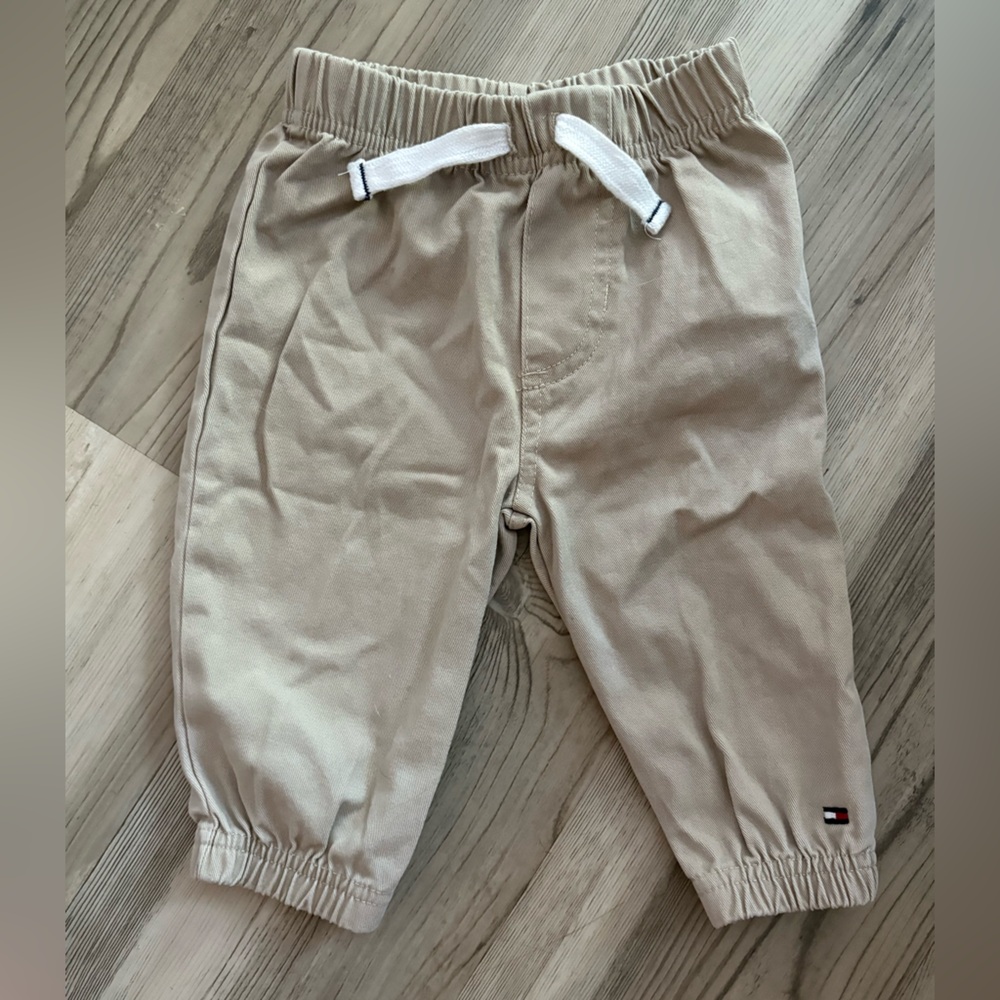 Tommy Hilfiger Baby Boy Beige Stretch Cargo Pants- 3-6 Months